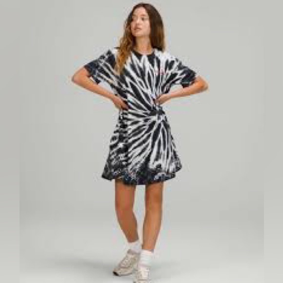 lululemon athletica Dresses & Skirts - Lululemon LA All Yours T-Shirt Dress Softreme Black White Tie Dye Oversized 8